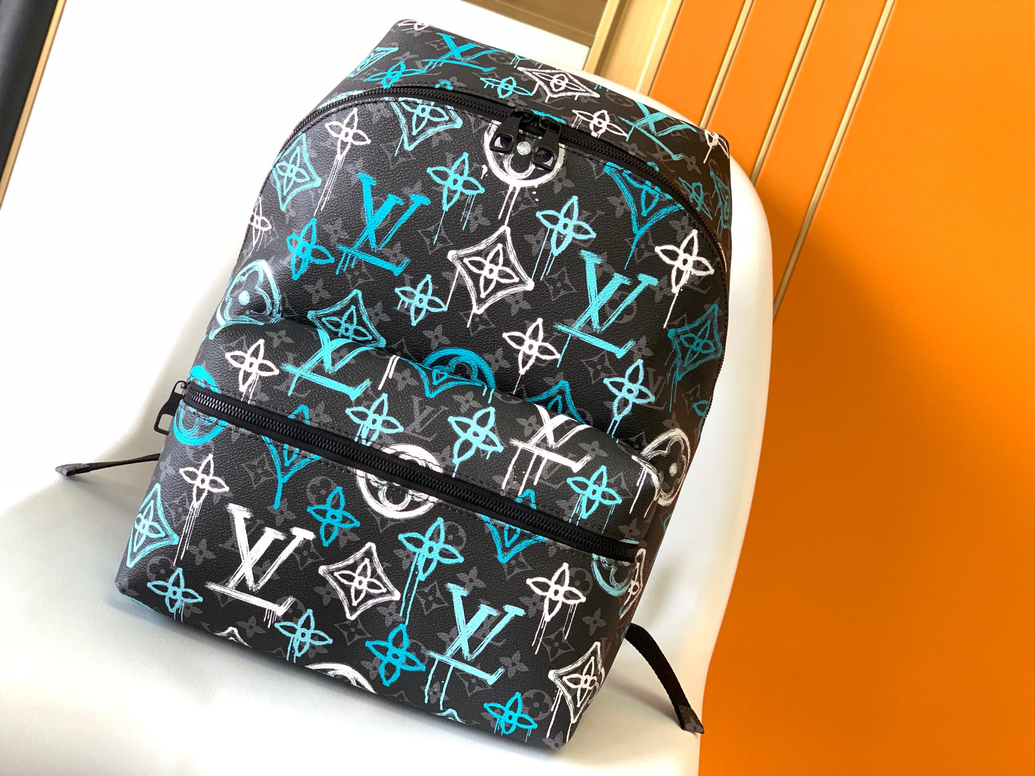 Louis Vuitton LV Classic Handbag Premium Canvas Interior Pocket Evening Party New Arrival
